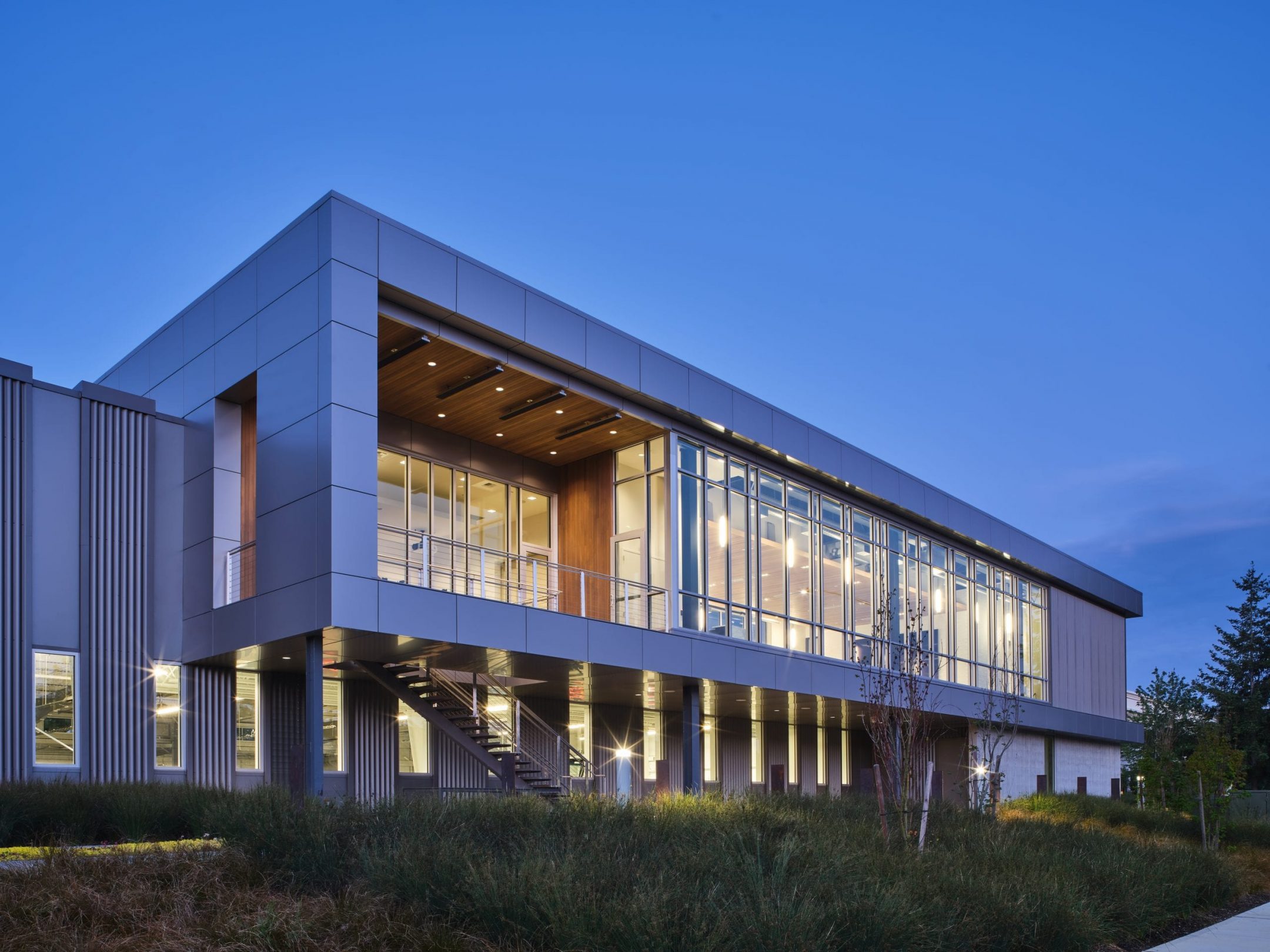 AN ENTHUSIASTIC DESIGN featured image