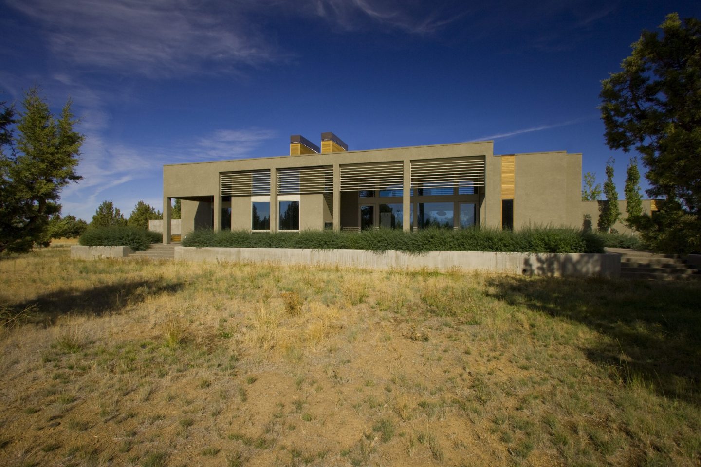 Fadjur Lane Residence slideshow image