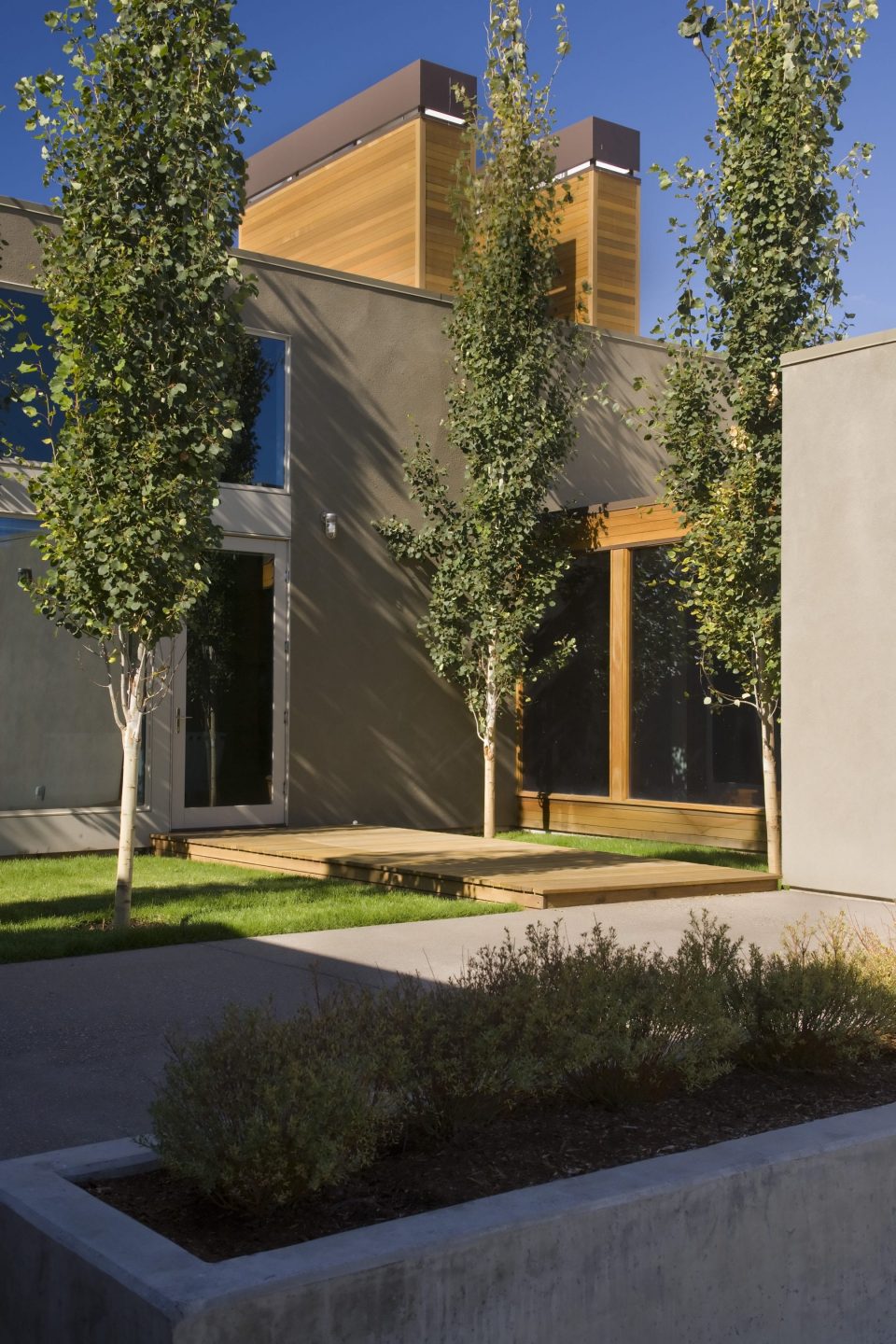 Fadjur Lane Residence slideshow image