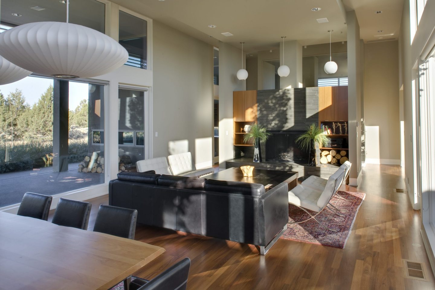 Fadjur Lane Residence slideshow image