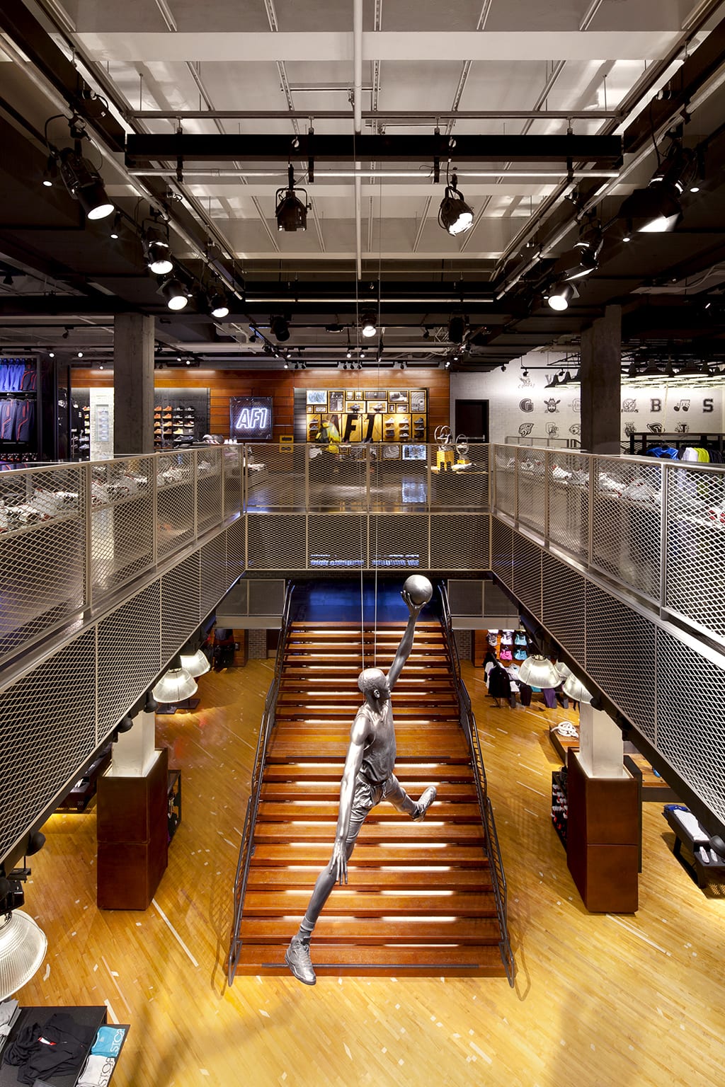 nike outlet aurora mall