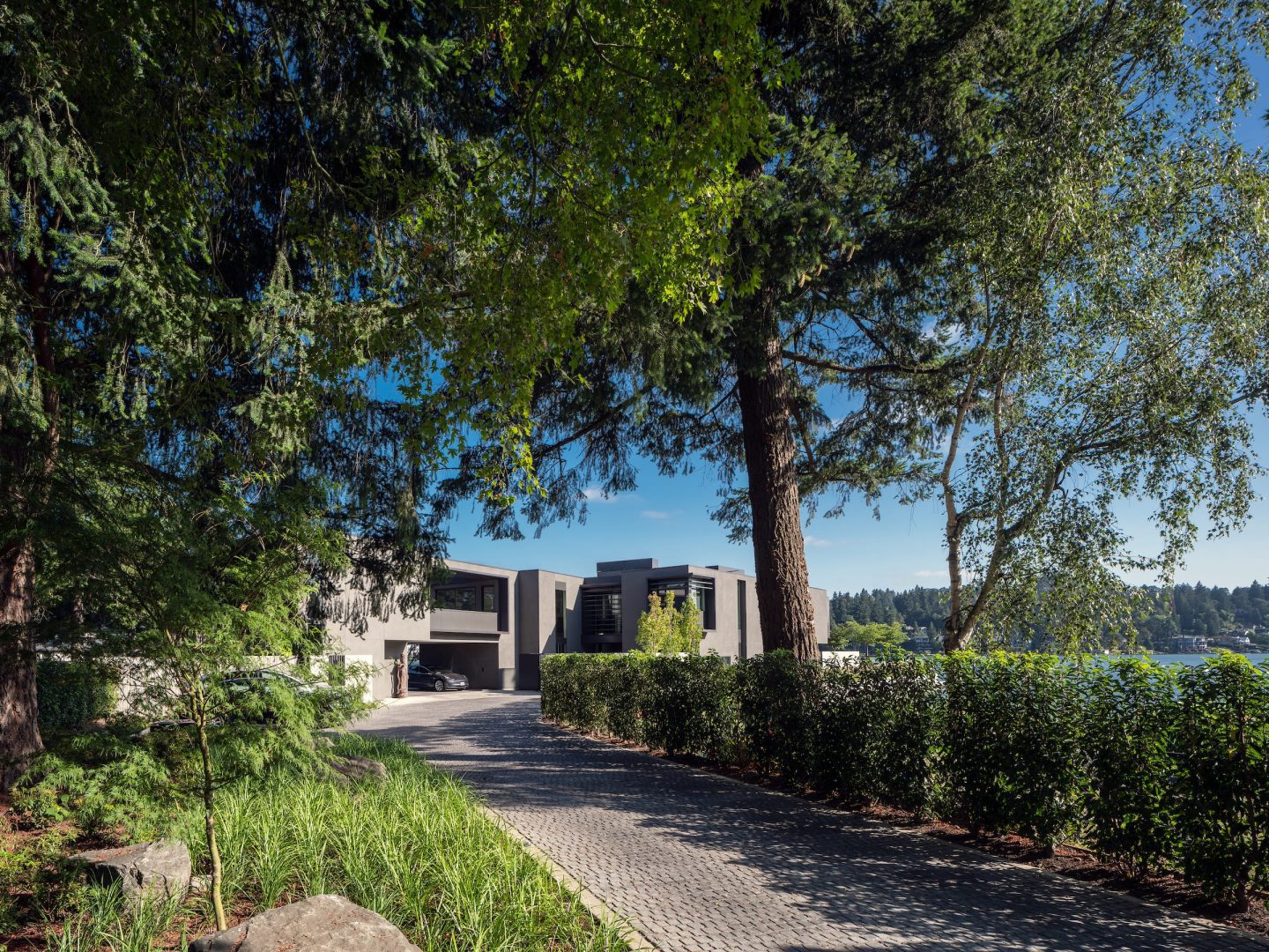 Lake House slideshow image