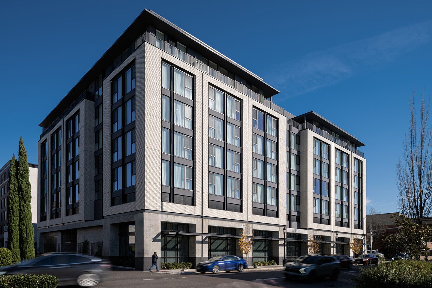 Holman Riverfront Hotel slideshow image