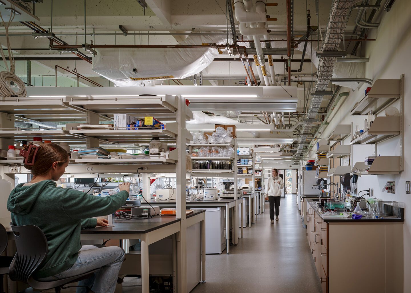 UO | Huestis Hall slideshow image
