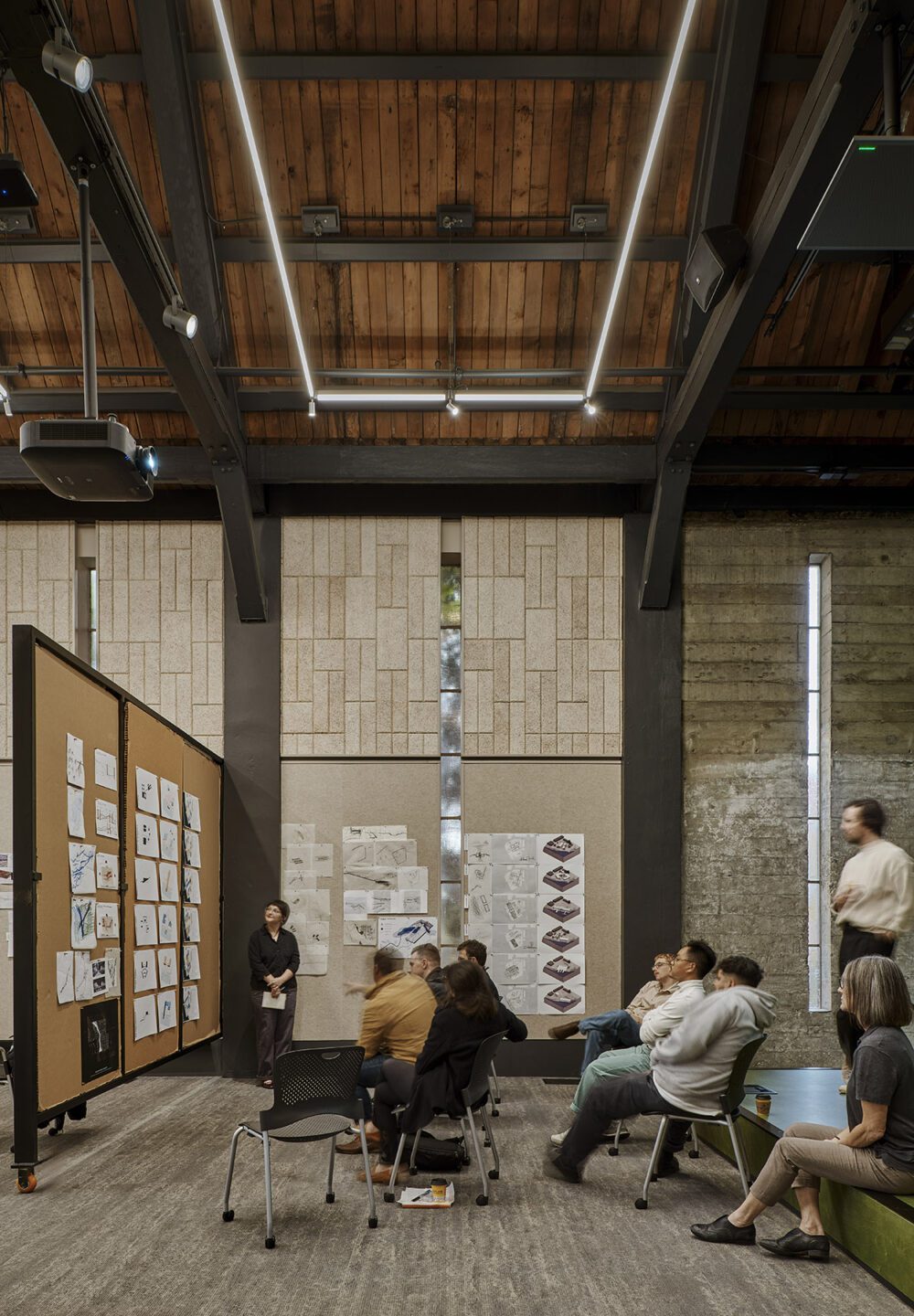 UO Portland Campus | The Commons slideshow image